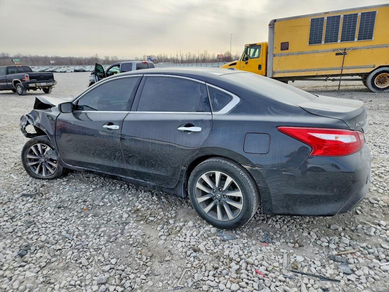 2017 NISSAN ALTIMA