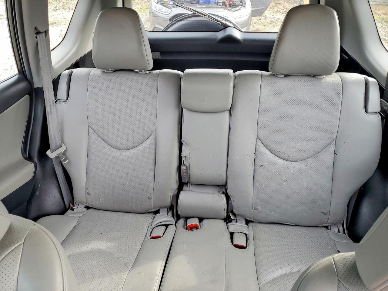 2011 TOYOTA RAV4