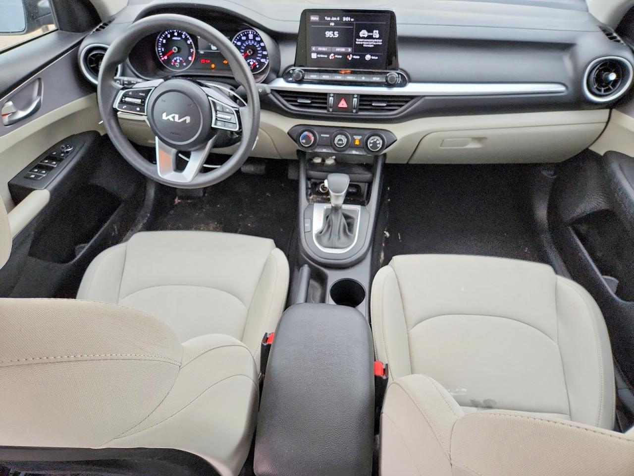 2023 KIA FORTE