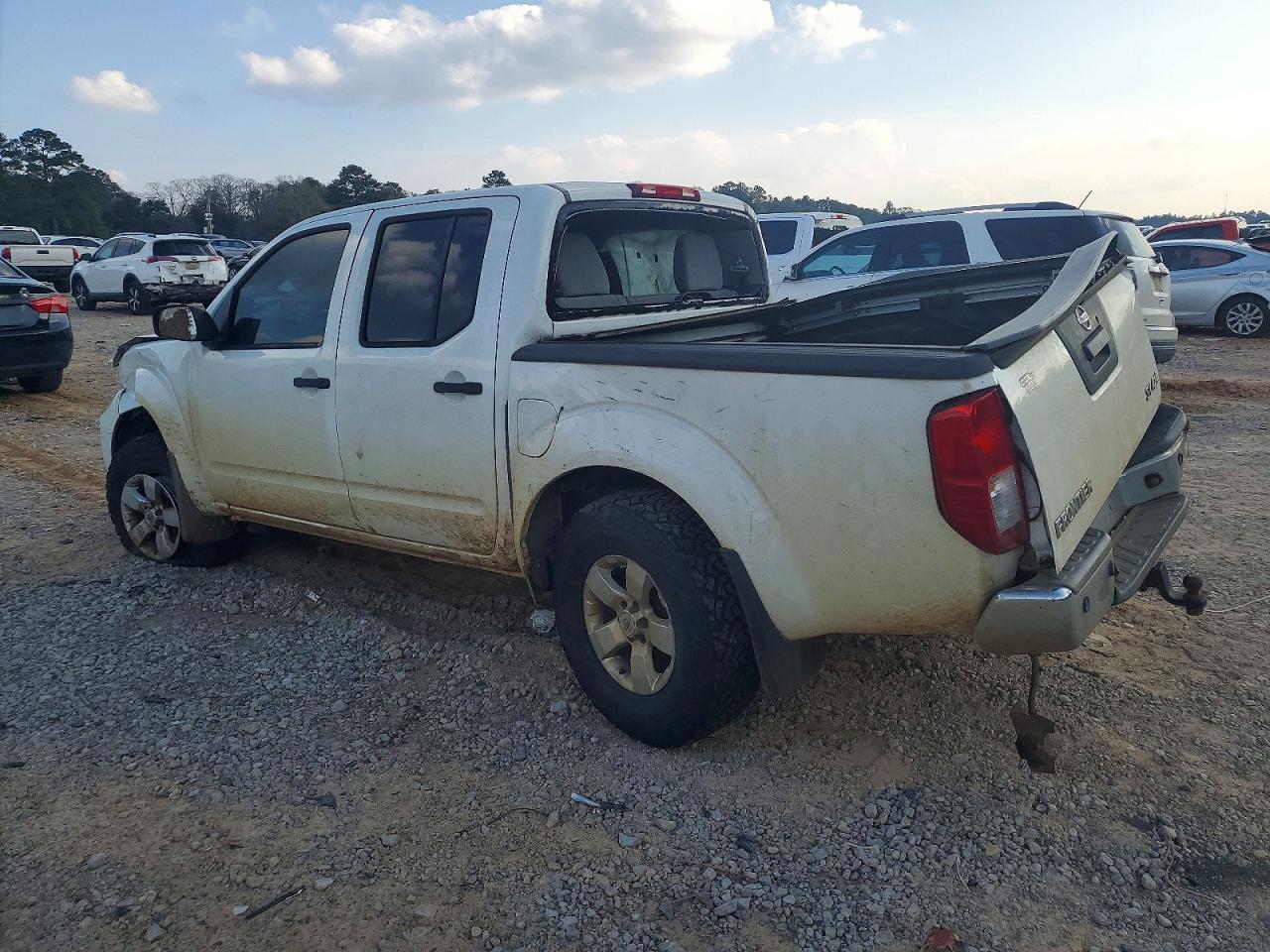 2013 NISSAN Frontier