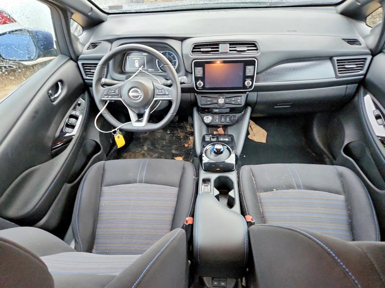 2024 NISSAN LEAF