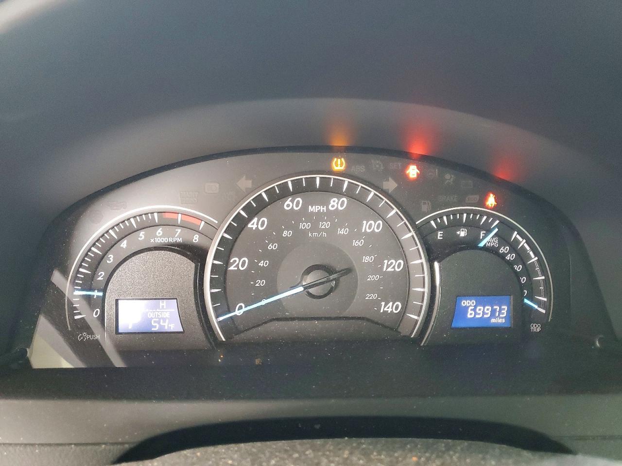 2014 TOYOTA CAMRY
