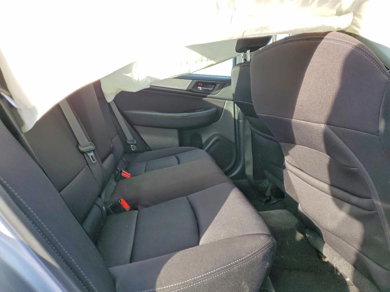 2015 SUBARU Legacy