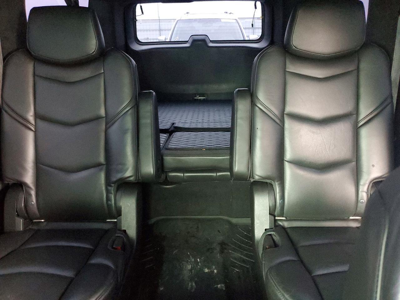 2016 CADILLAC Escalade ESV