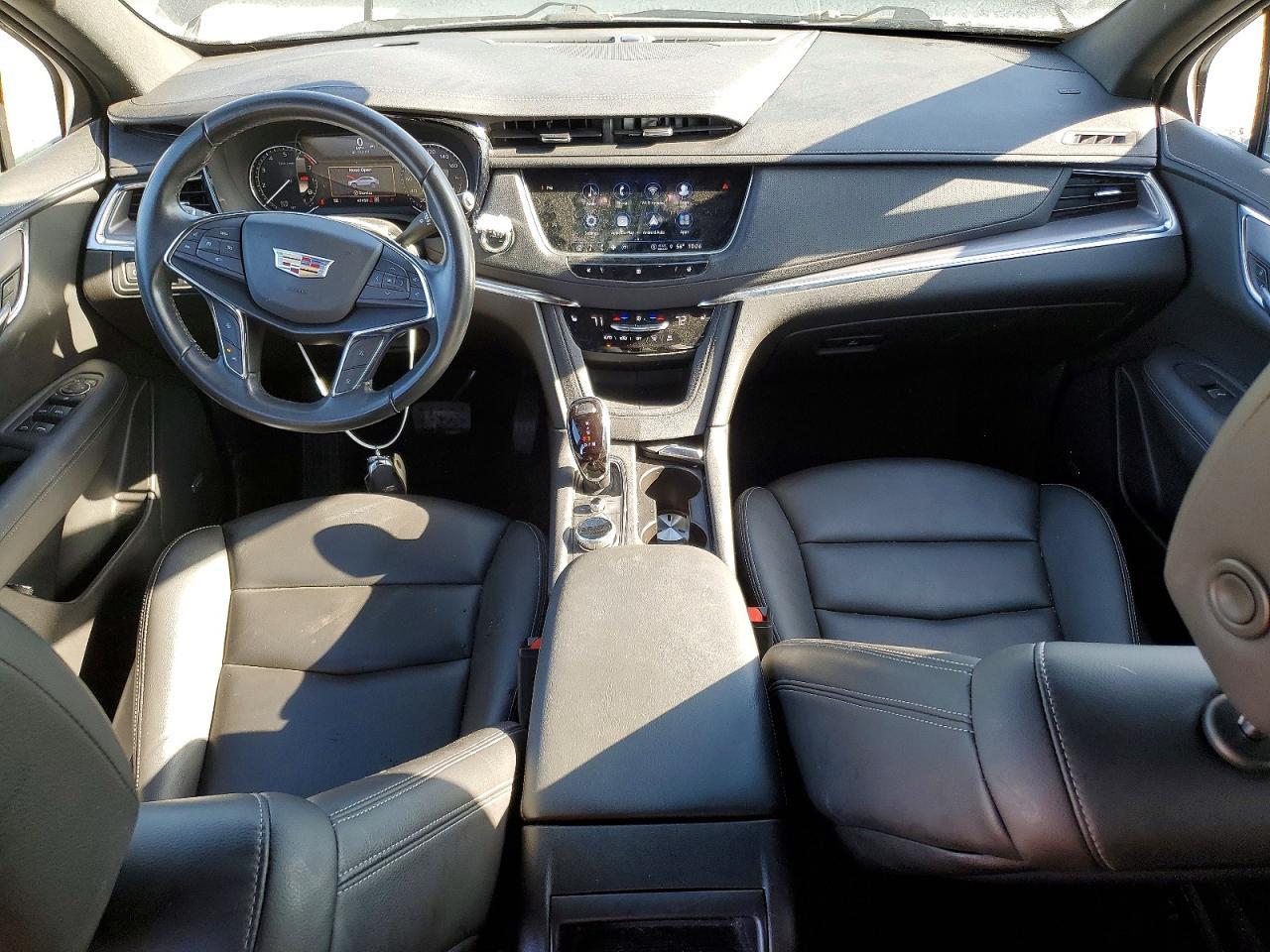 2021 CADILLAC XT5