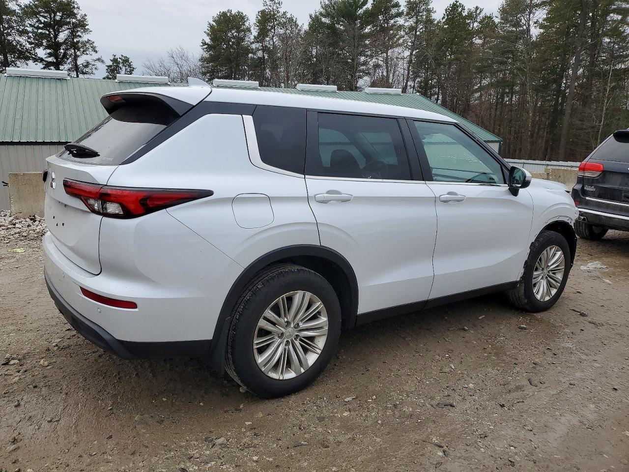 2022 MITSUBISHI outlander