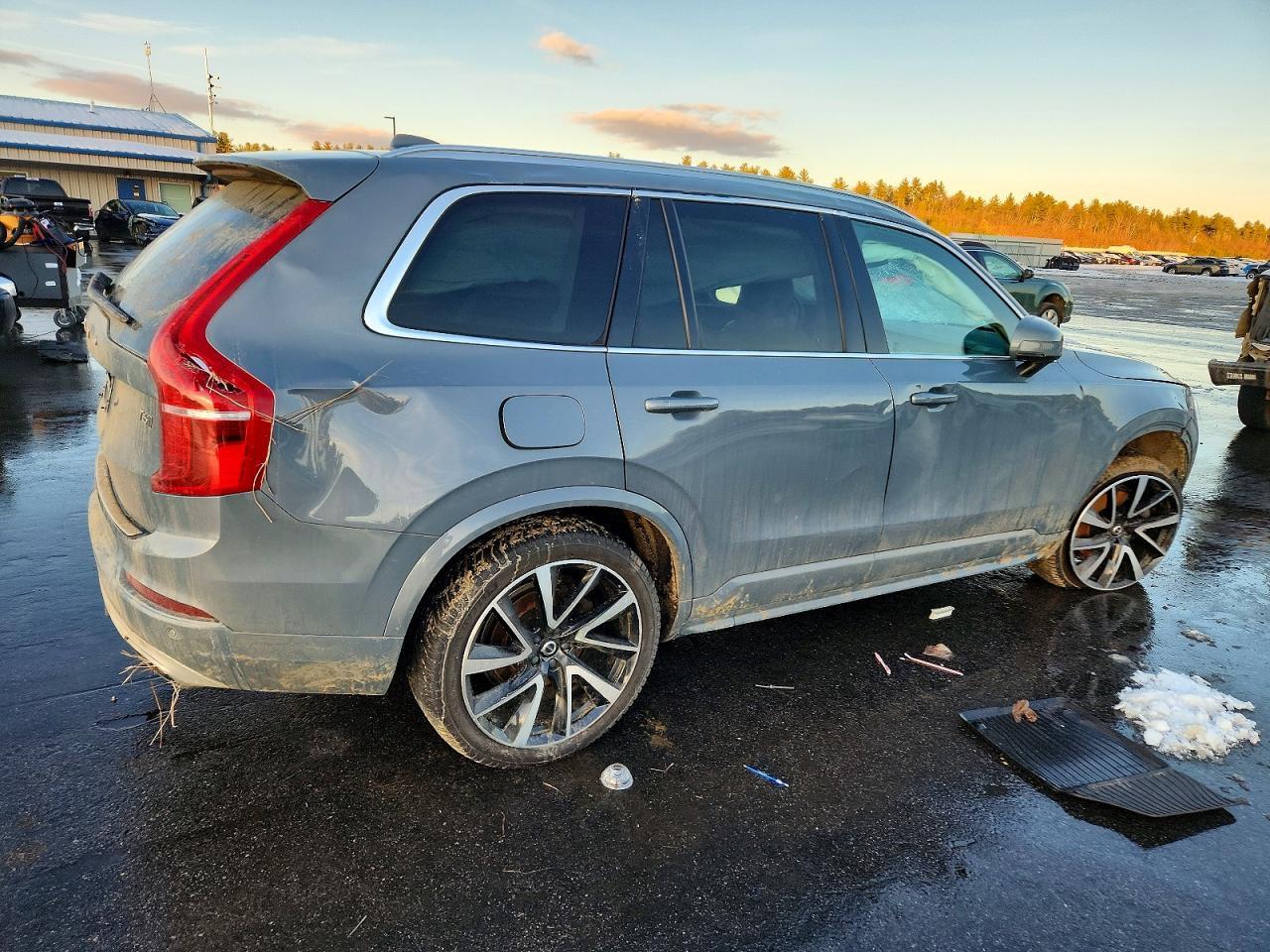 2020 VOLVO XC90