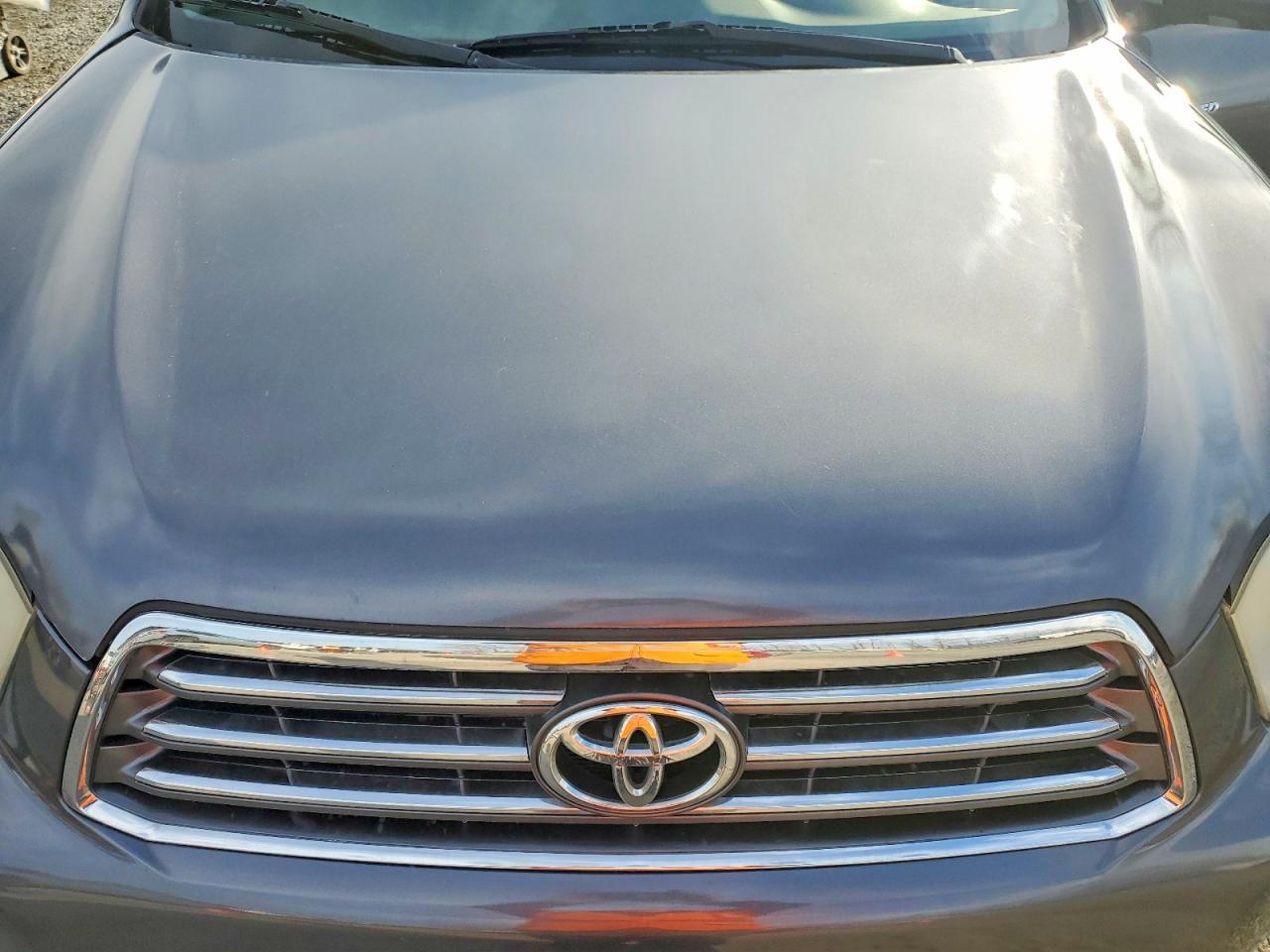 2010 TOYOTA HIGHLANDER