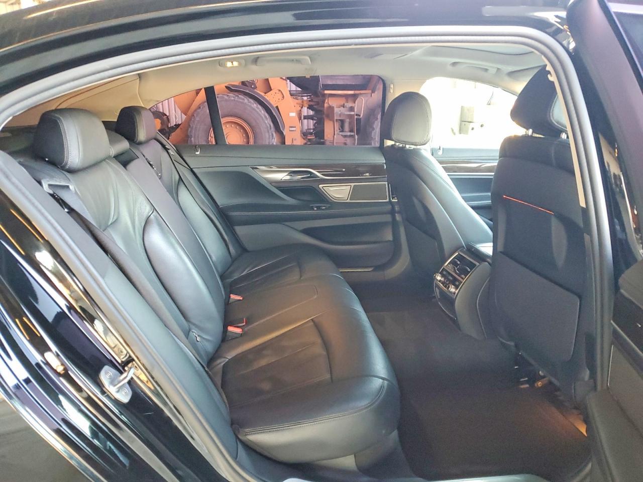 2016 BMW 7 series
