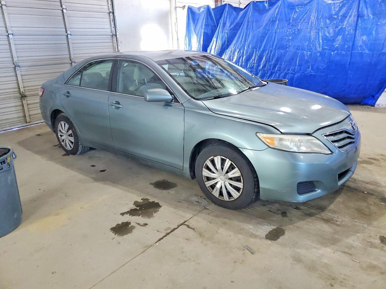 2011 TOYOTA CAMRY