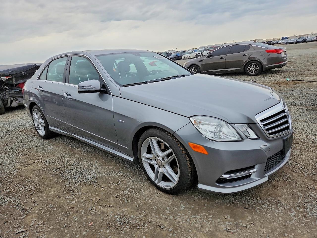 2012 MERCEDES-BENZ E-Class
