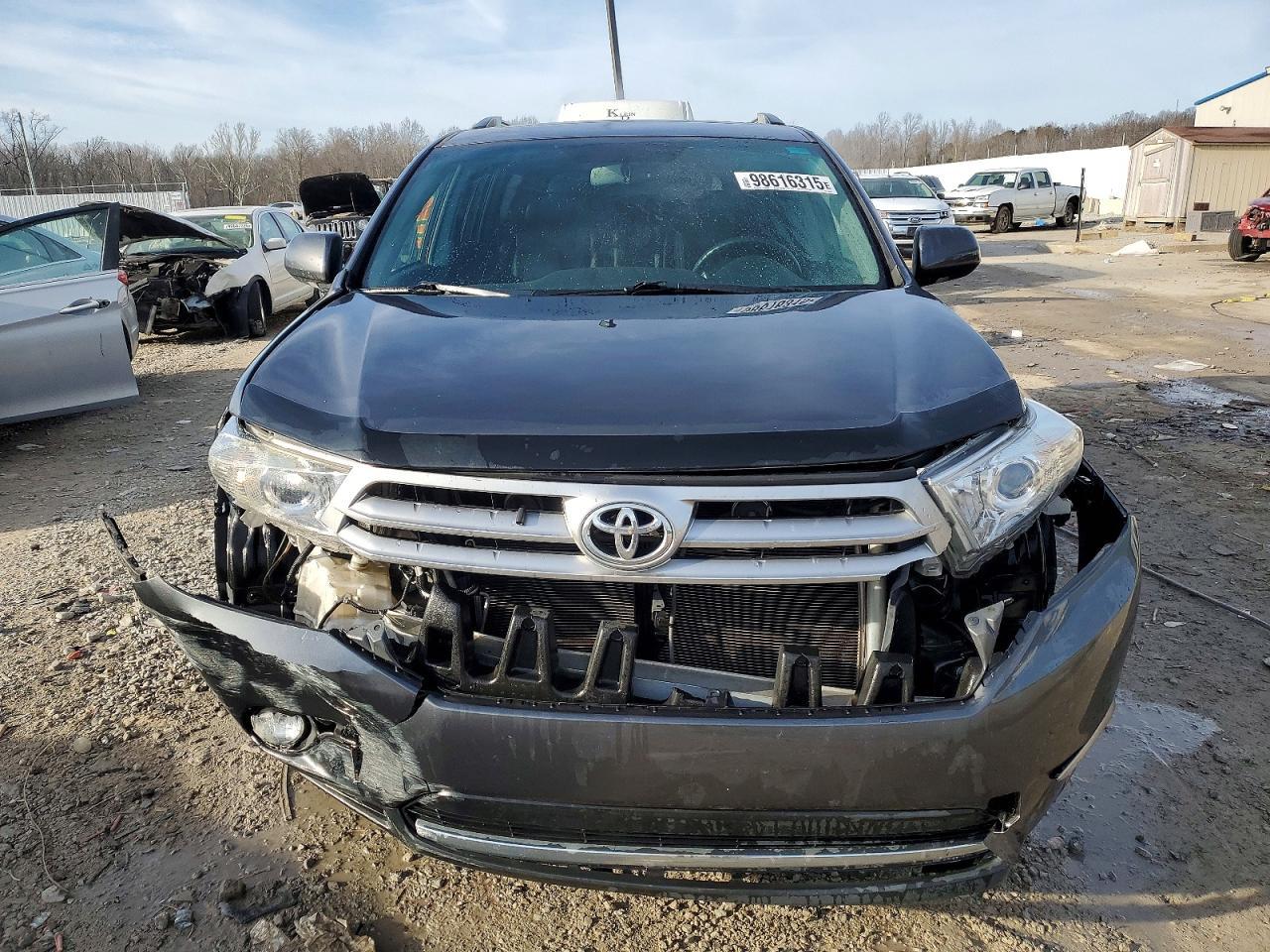 2011 TOYOTA HIGHLANDER