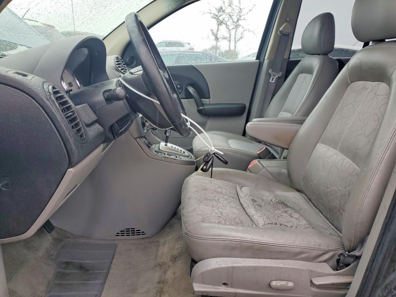 2005 SATURN Vue