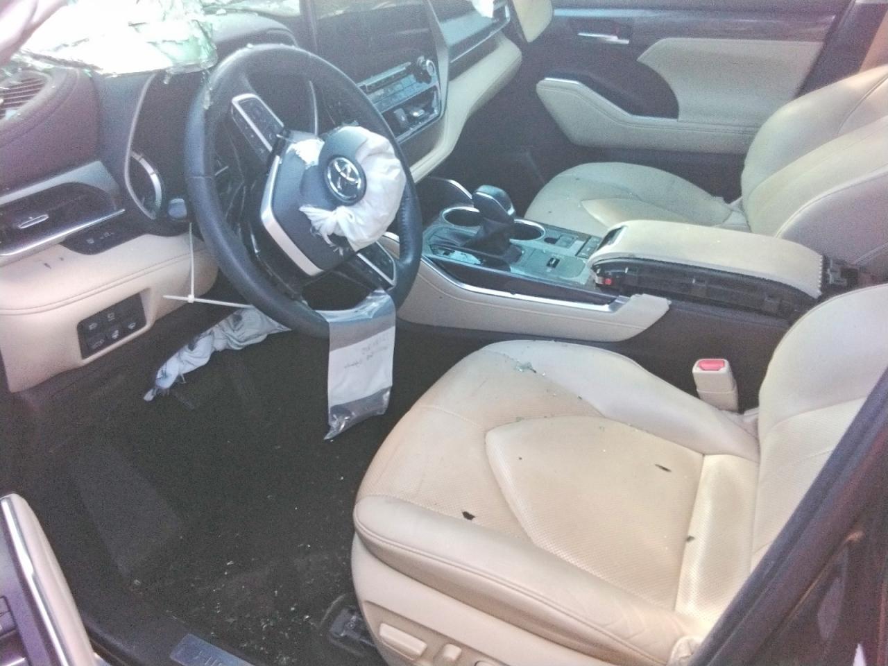 2022 TOYOTA HIGHLANDER