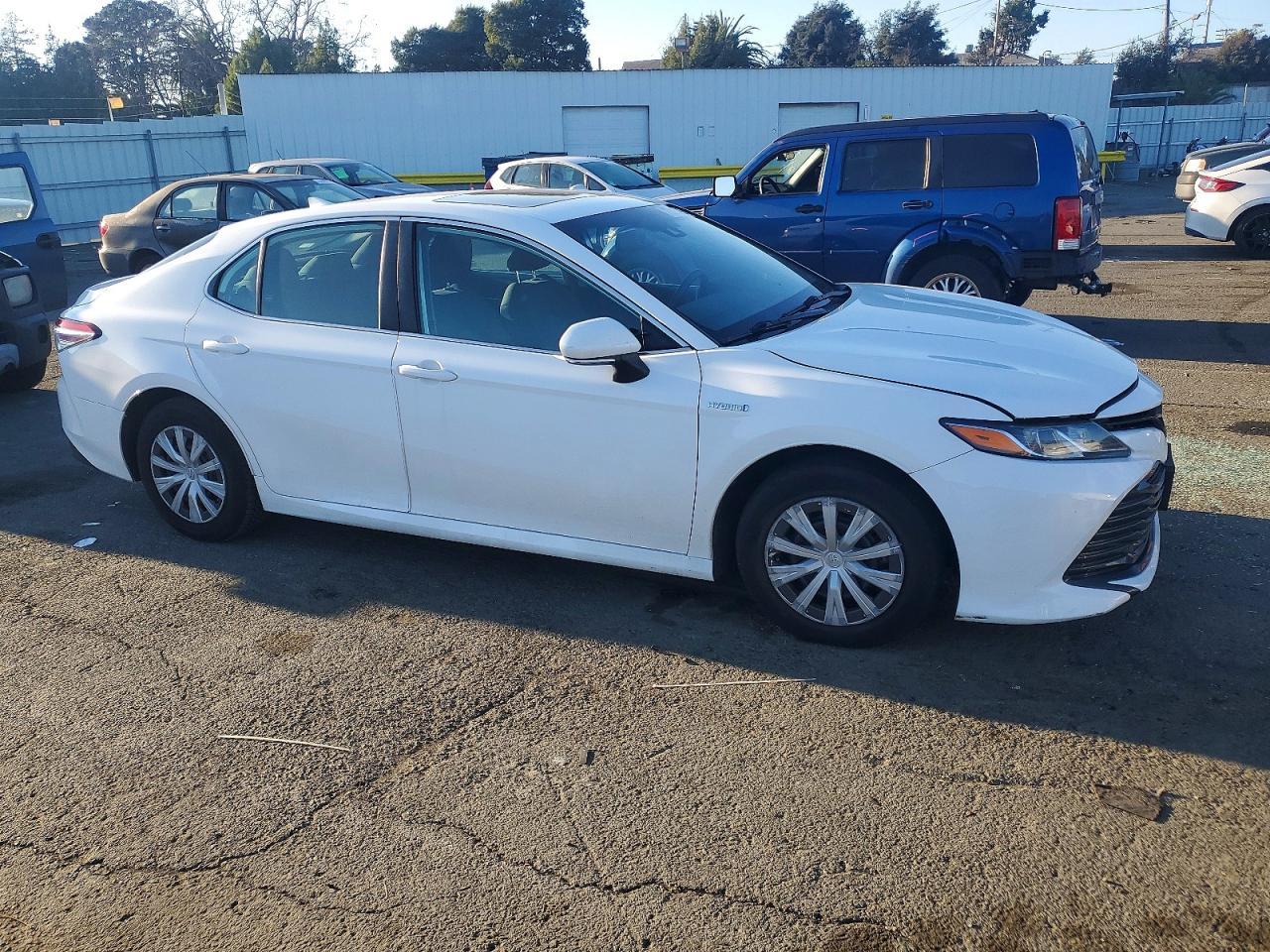 2019 TOYOTA CAMRY