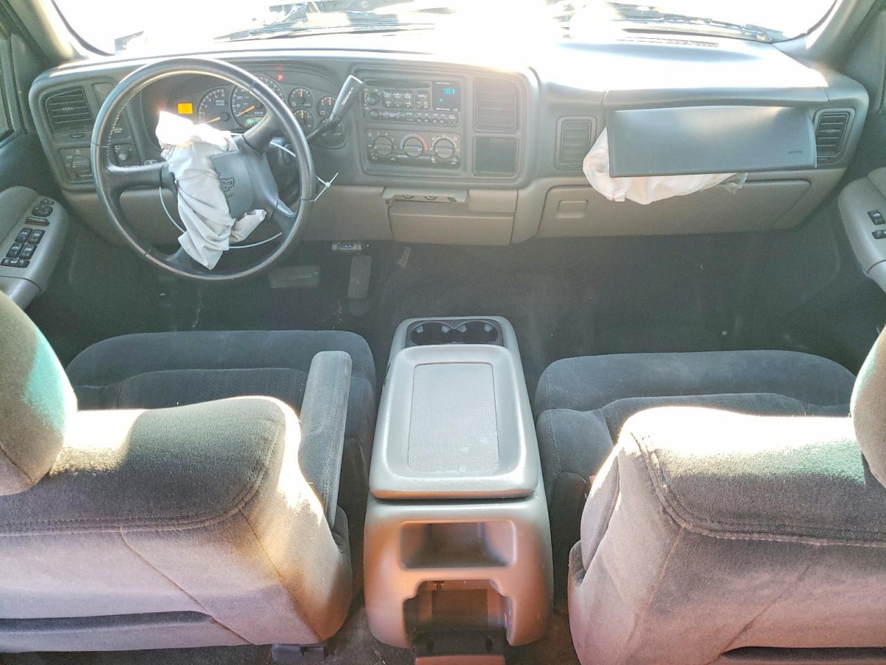 2002 CHEVROLET Tahoe