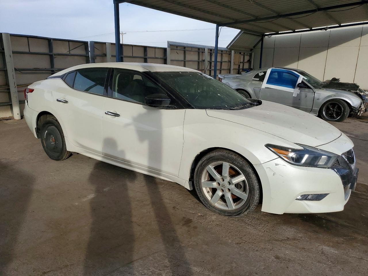 2017 NISSAN Maxima