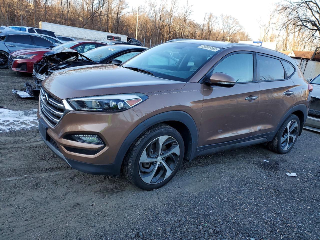 2016 HYUNDAI TUCSON