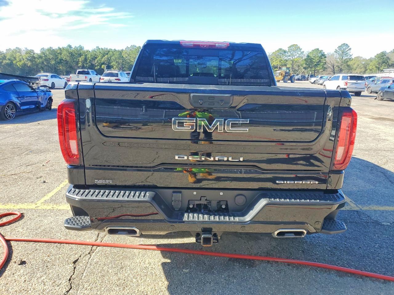 2024 GMC Sierra