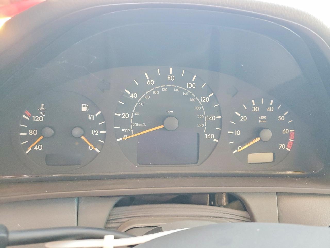 2001 MERCEDES-BENZ E-Class