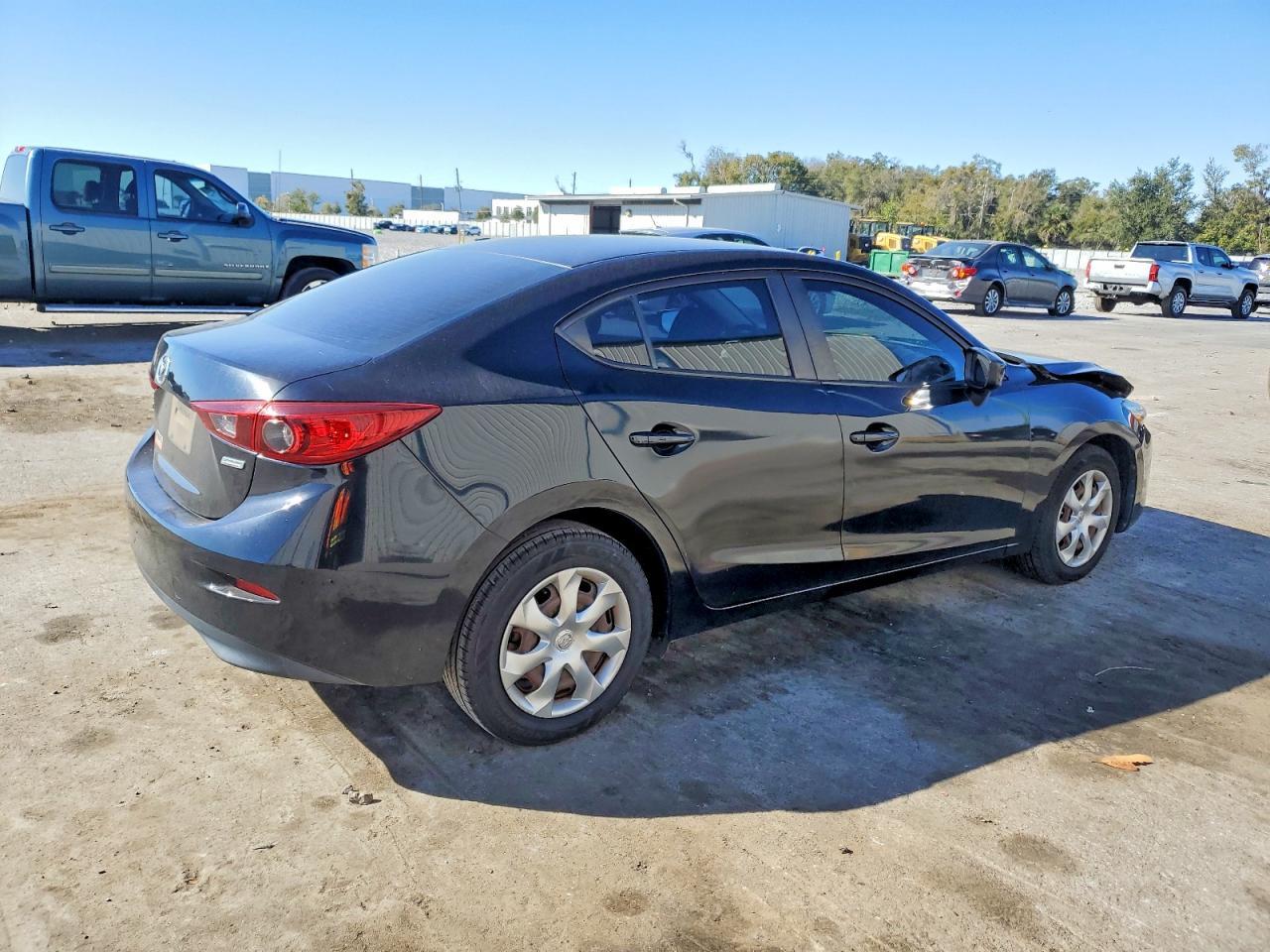 2018 MAZDA 3