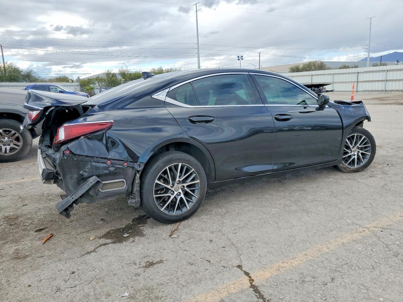 2019 LEXUS ES 350