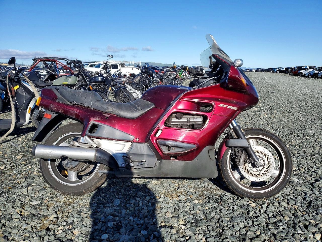 2000 HONDA ST1100