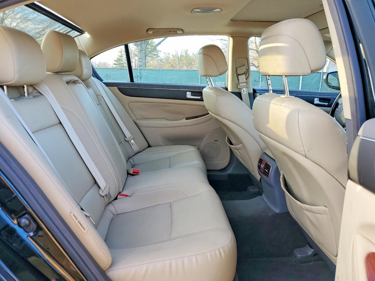 2012 HYUNDAI GENESIS