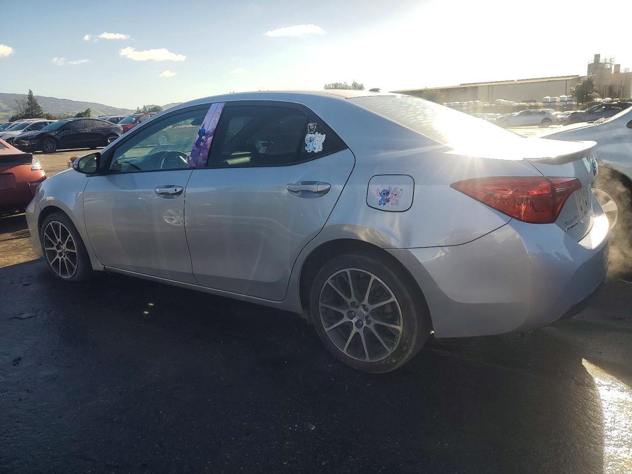 2017 TOYOTA COROLLA