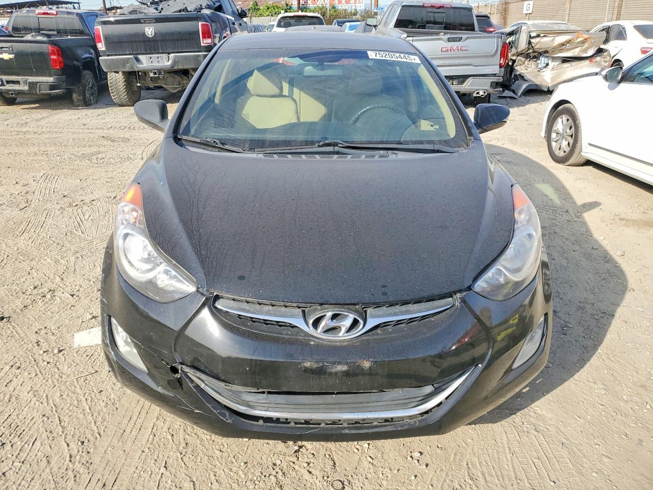 2012 HYUNDAI ELANTRA