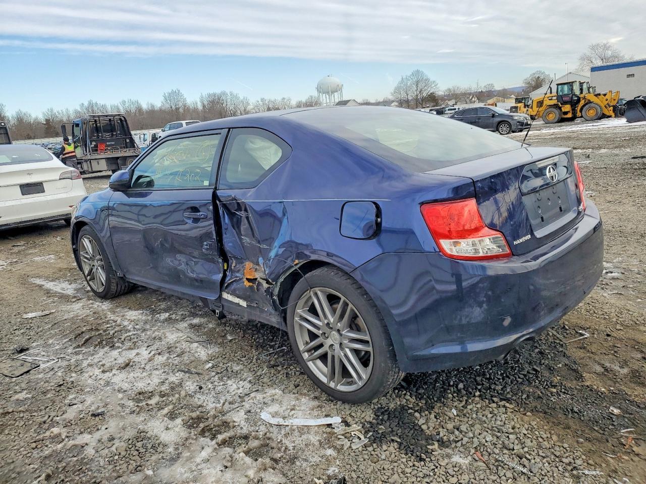 2013 TOYOTA SCION