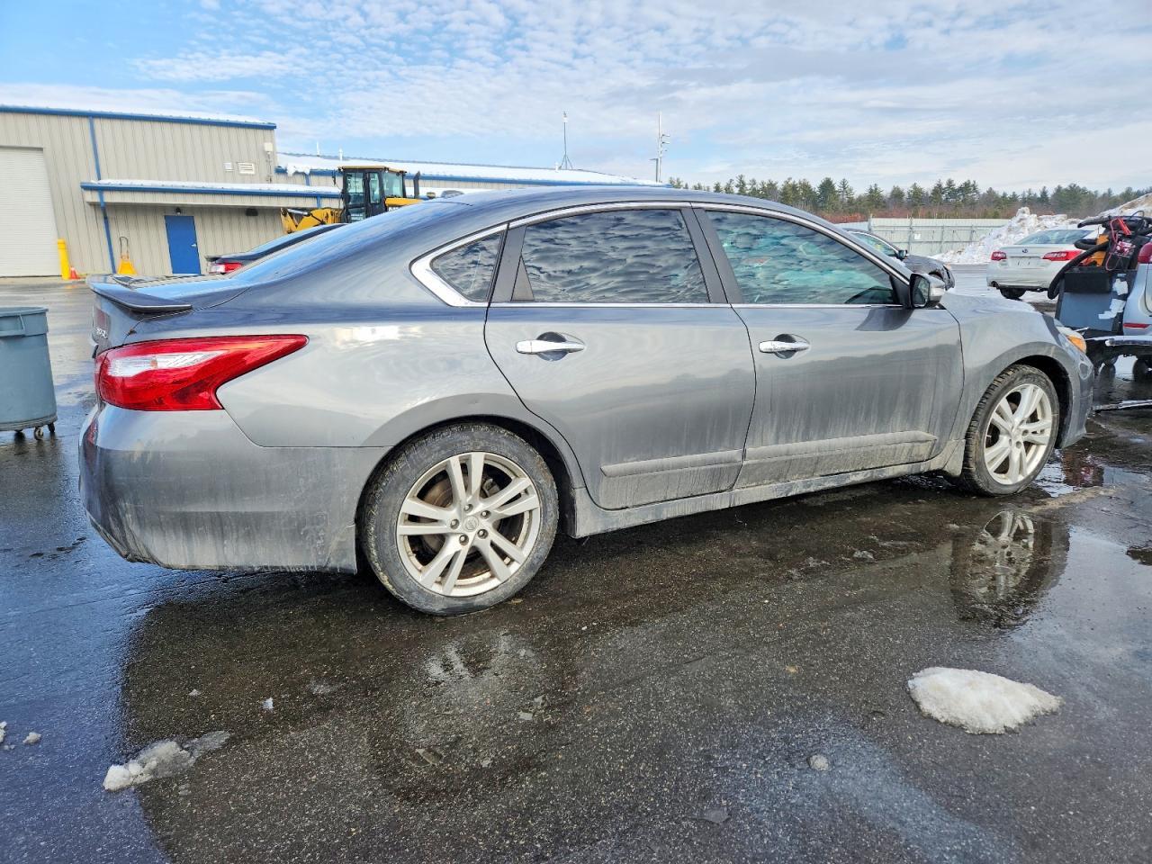 2017 NISSAN ALTIMA