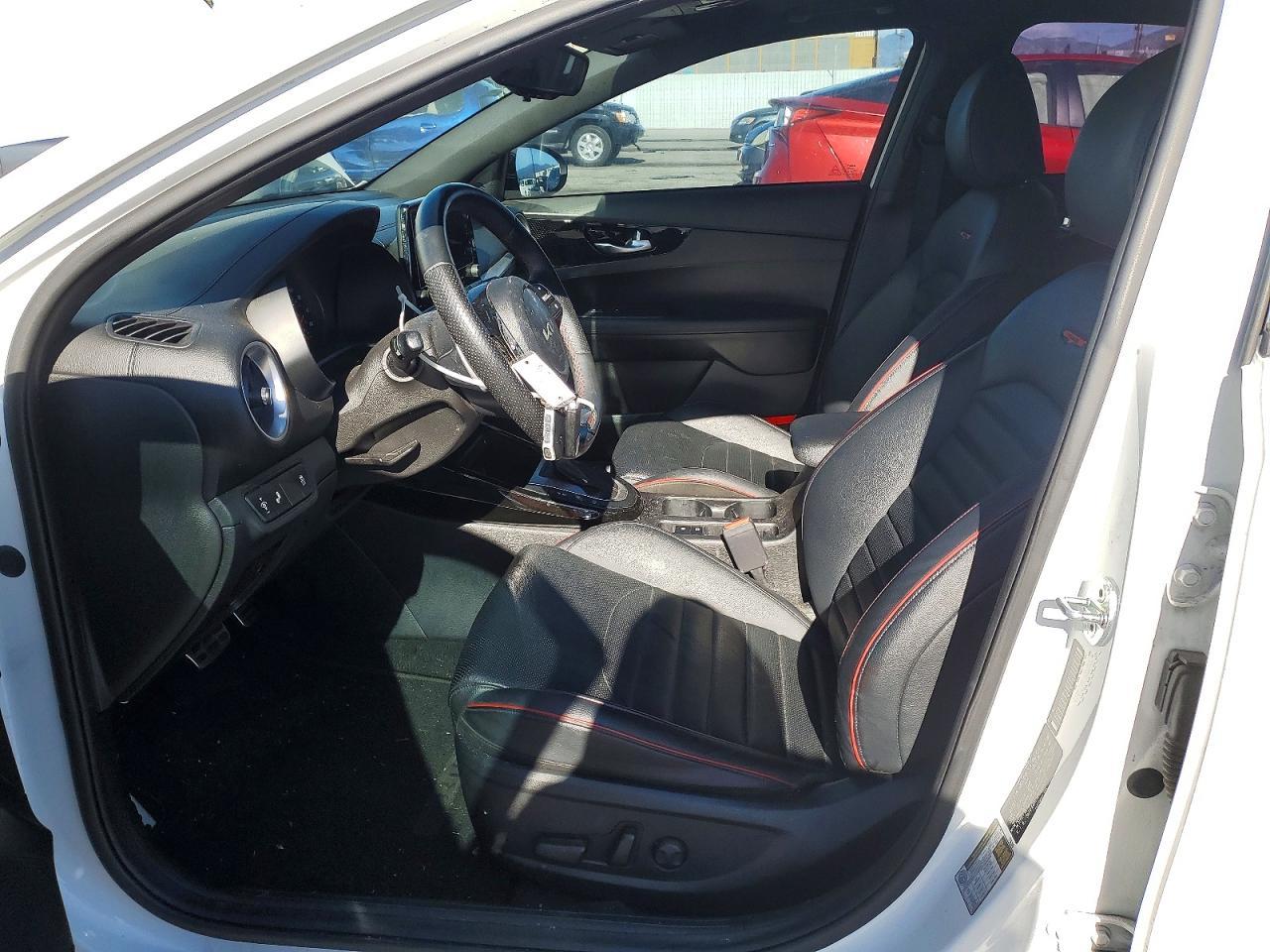 2023 KIA FORTE