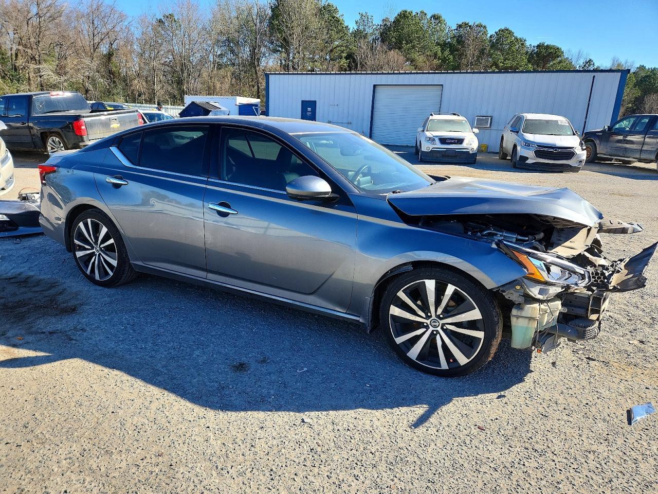 2020 NISSAN ALTIMA