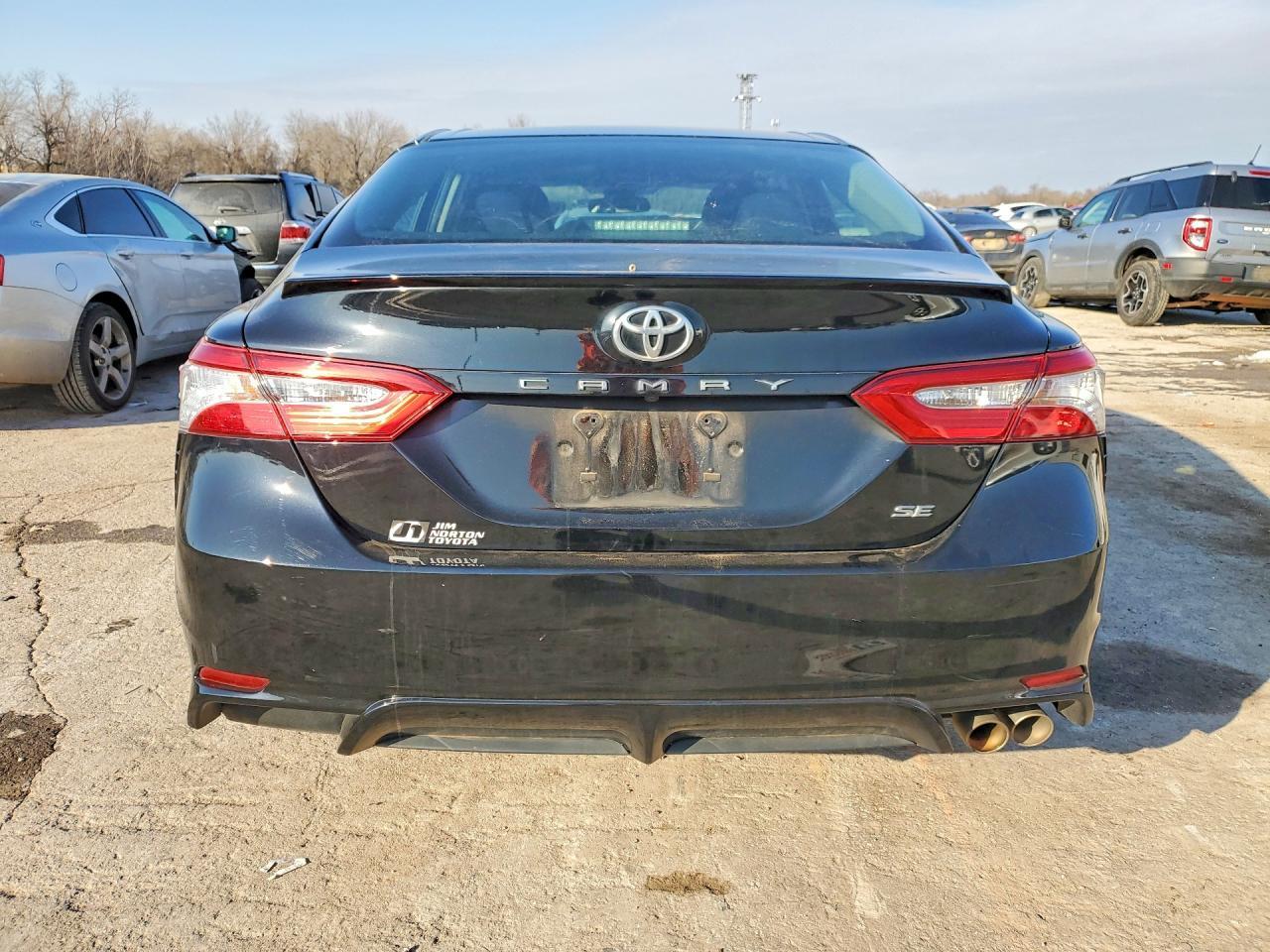 2018 TOYOTA CAMRY