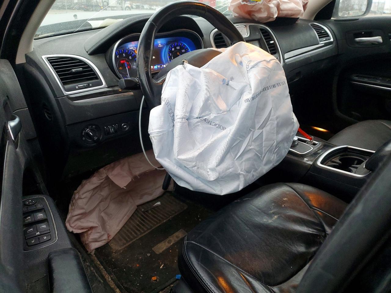 2015 CHRYSLER 300