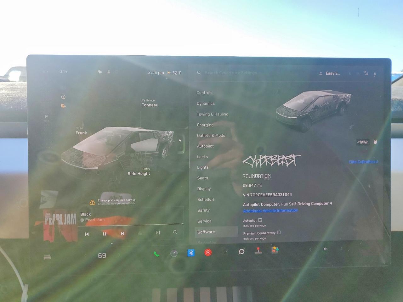 2024 TESLA Cybertruck