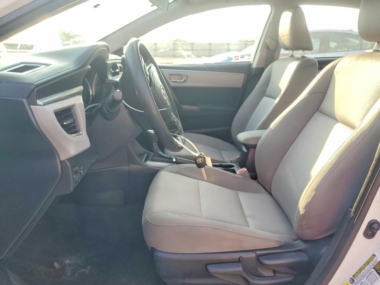 2015 TOYOTA COROLLA
