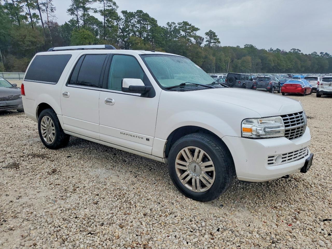 2012 LINCOLN Navigator