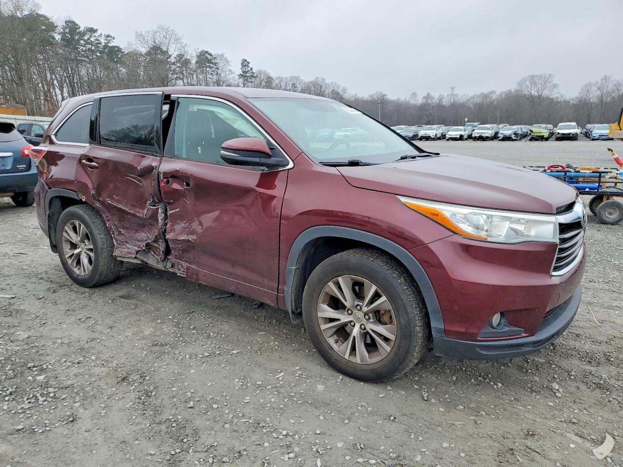 2015 TOYOTA HIGHLANDER