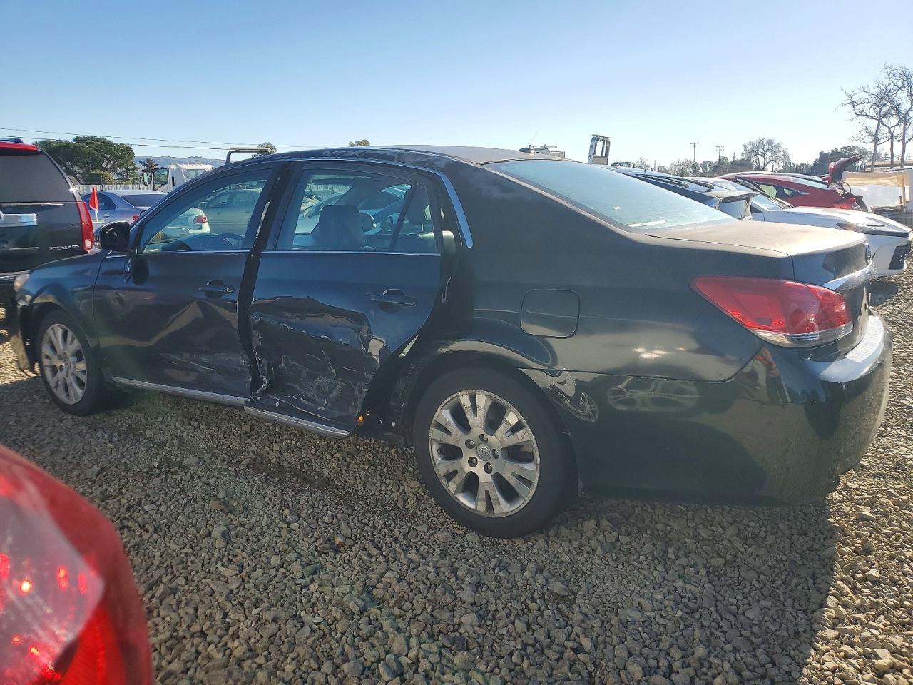 2012 TOYOTA Avalon