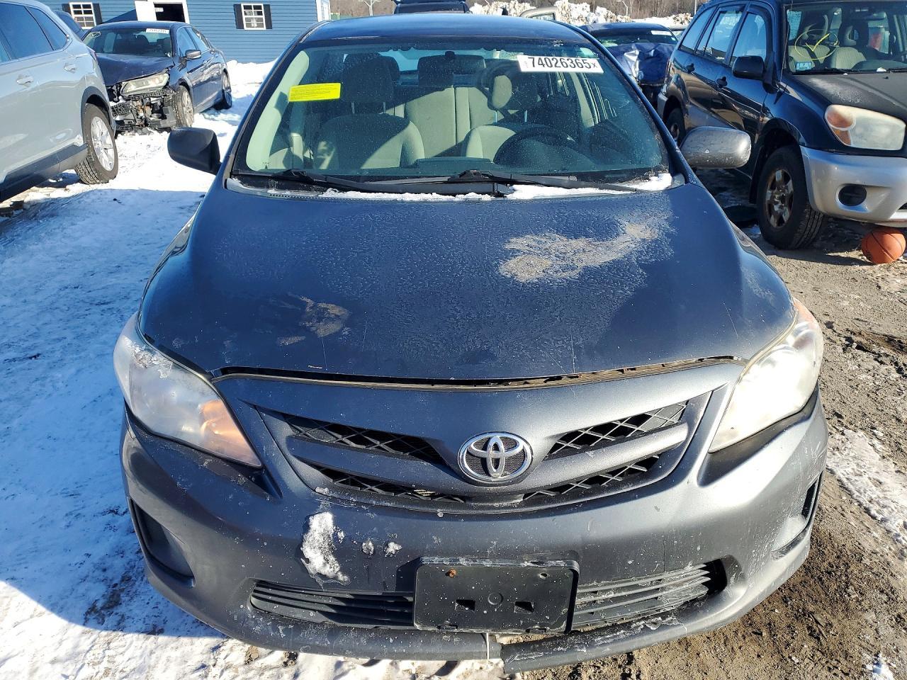 2011 TOYOTA COROLLA