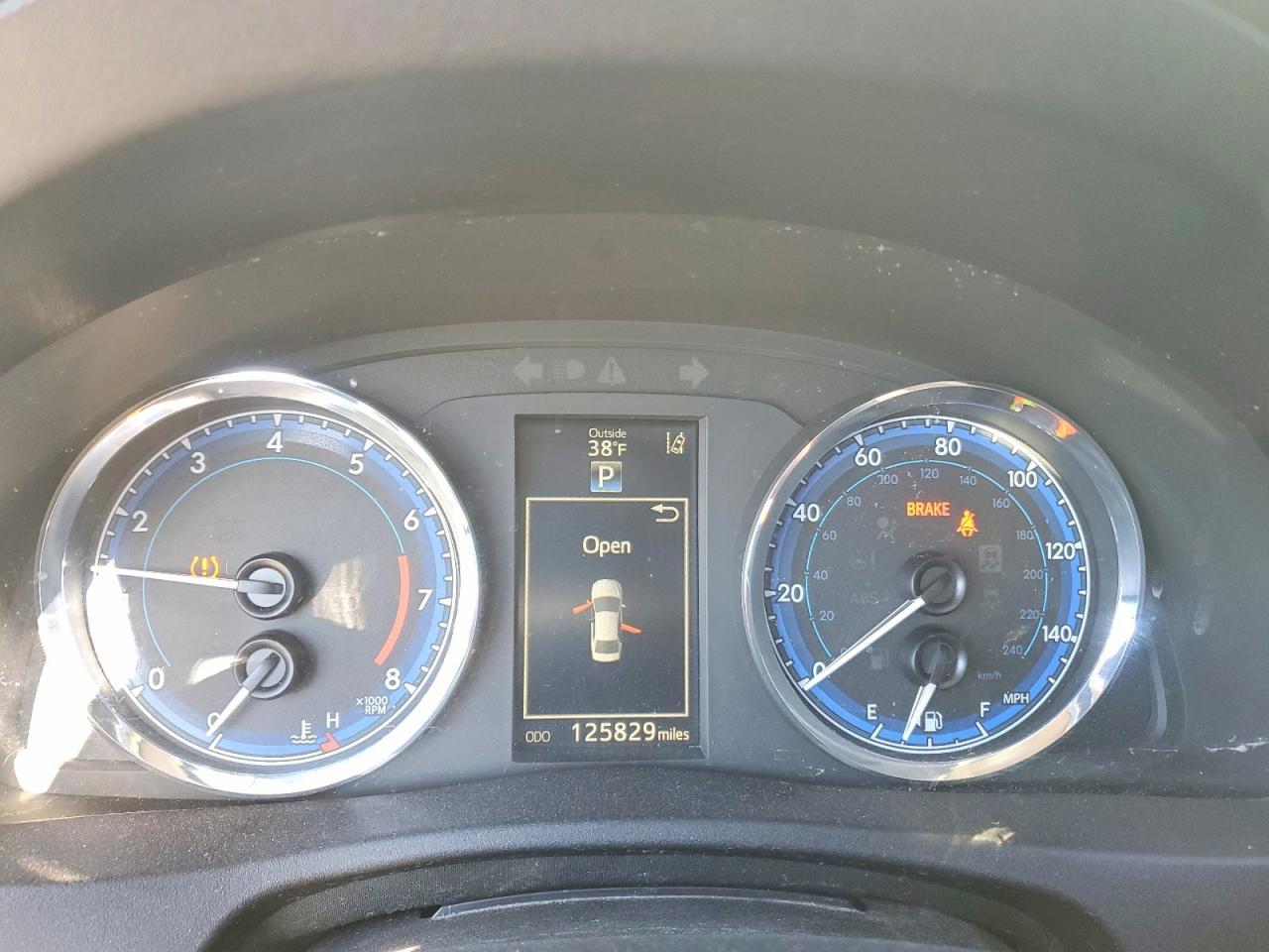 2017 TOYOTA COROLLA