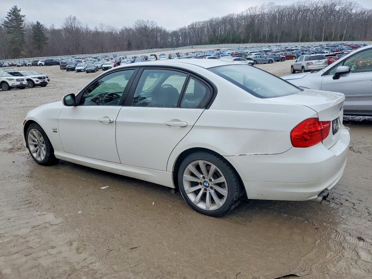 2011 BMW 3 SERIES