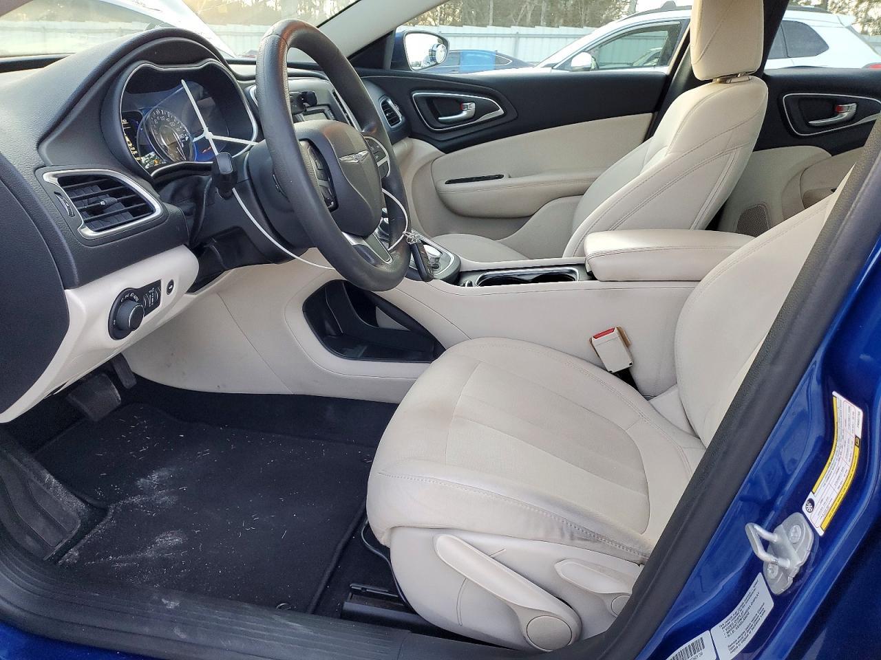 2015 CHRYSLER 200