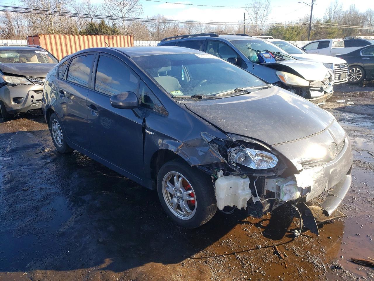 2011 TOYOTA PRIUS