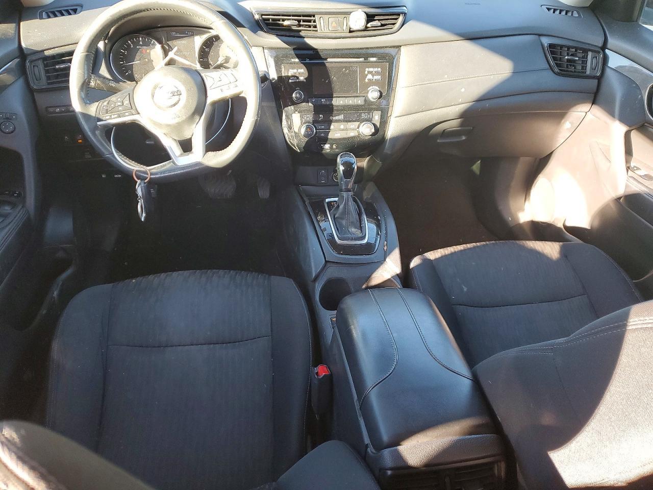 2017 NISSAN ROGUE