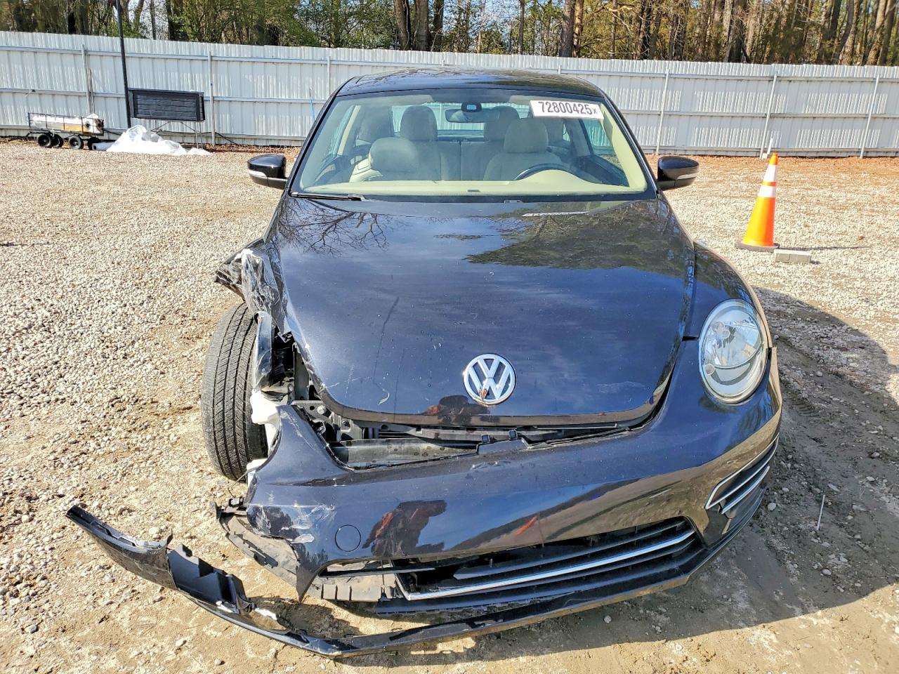 2018 VOLKSWAGEN Beetle