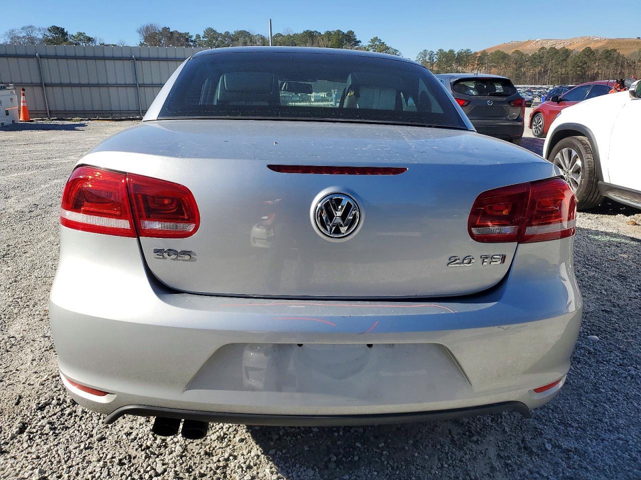 2015 VOLKSWAGEN EOS