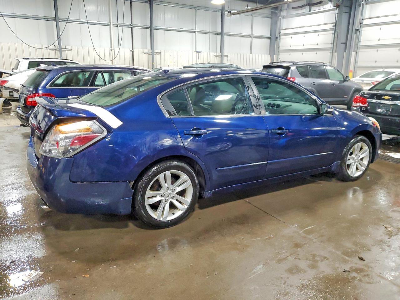 2011 NISSAN ALTIMA